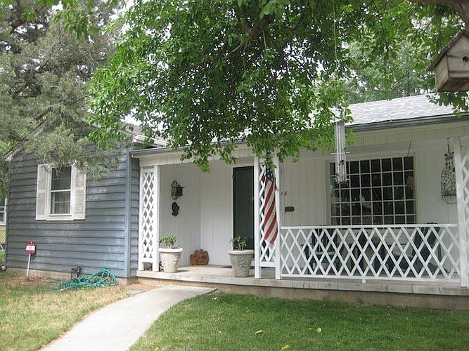 Front, with fabulous porch
