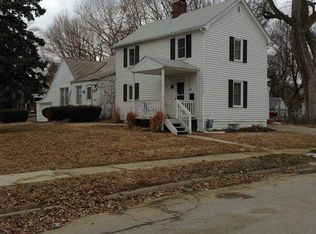 4004 Paxton Blvd, Omaha, NE 68111