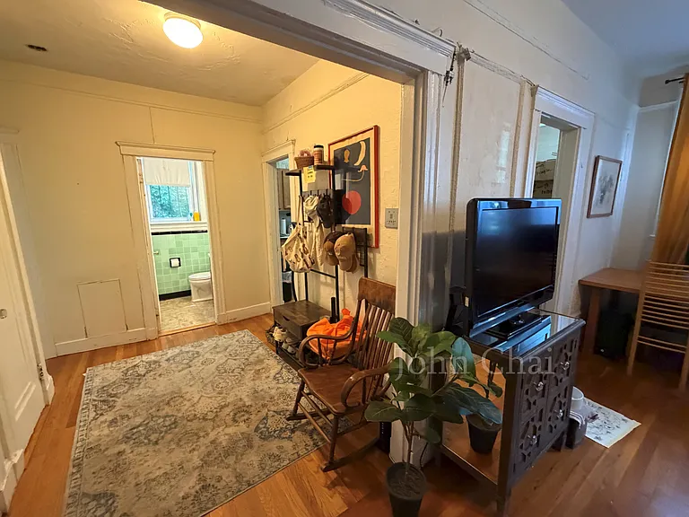 70 Chiswick Rd #4 — Photo 11