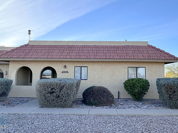 3rd image of 2138 S CLUBHOUSE Drive