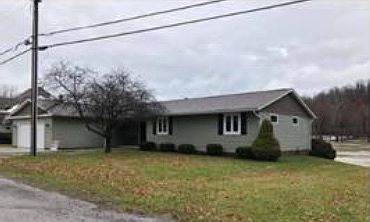 2nd image of 5030 W Shore Dr