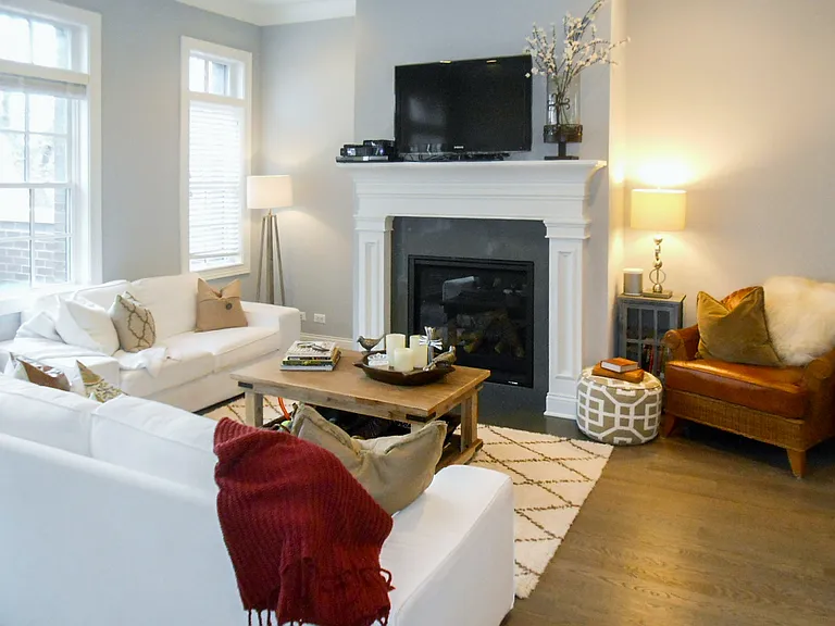 1241 W Oakdale Ave #3W — Photo 1