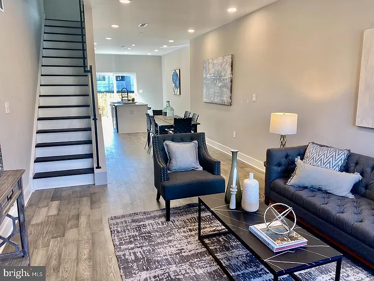 4630 Canton St — Photo 10