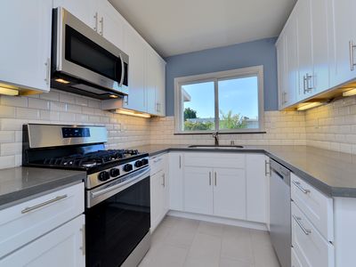 6325 Celia Vista Dr, San Diego, CA, 92115