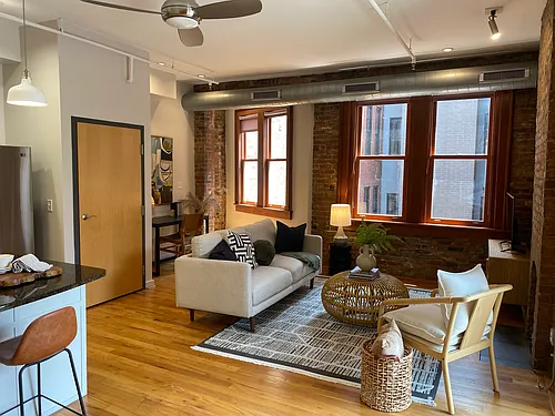 1232 Vine St #4 Photo 1