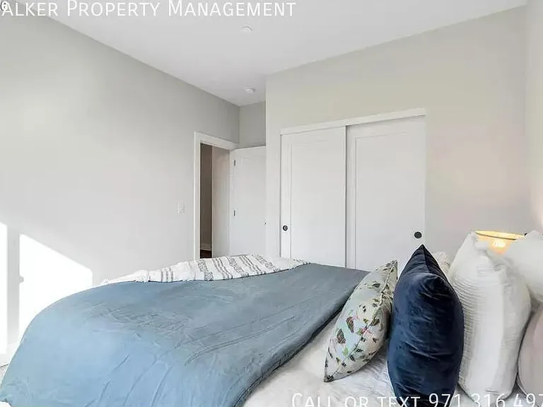 996 E Rork Ct — Photo 16