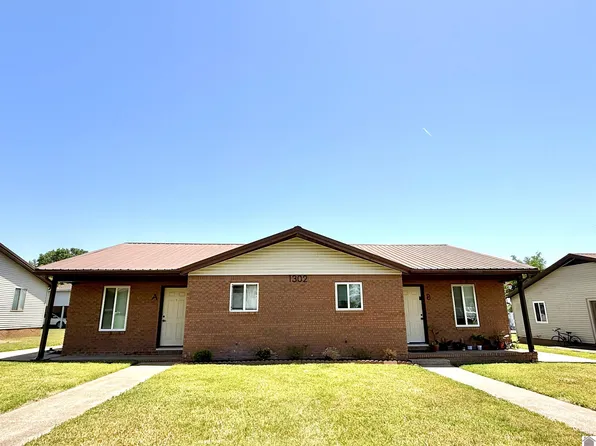 1302 Valleywood Dr, Murray, KY 42071