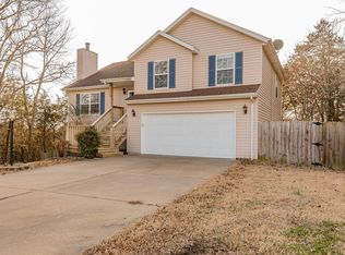 230 Pickett Ridge Ct, Kirbyville, MO 65679