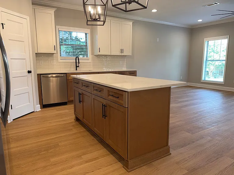 16 Lakeview — Photo 6