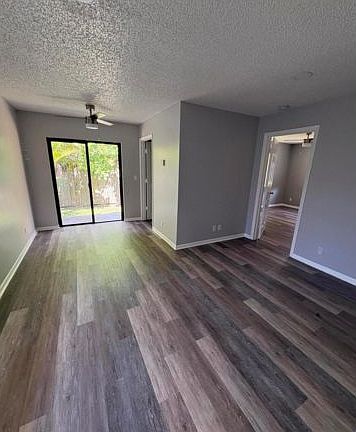 2nd image of 4726 Summit Blvd