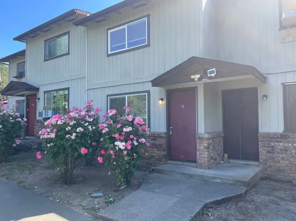 2024 NE Fairview Ave Unit B, Grants Pass, OR 97526