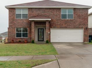 2301 Colbi Ct, Fort Worth, TX 76120