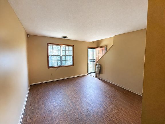 3rd image of 1181 Pelican Ln