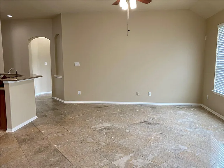 2822 Chalet Knolls Ln — Photo 35