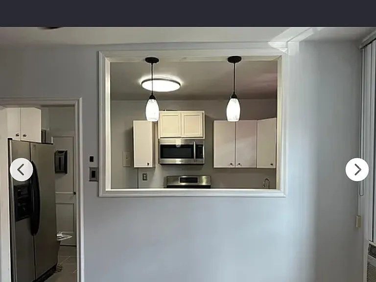 Large St — Photo 8