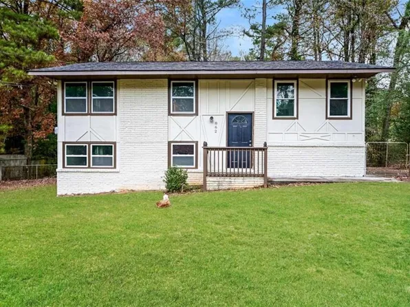862 Brian Ln, Forest Park, GA 30297