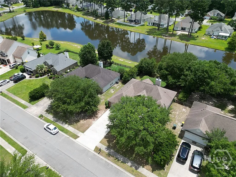 139 Pampas Dr — Photo 32