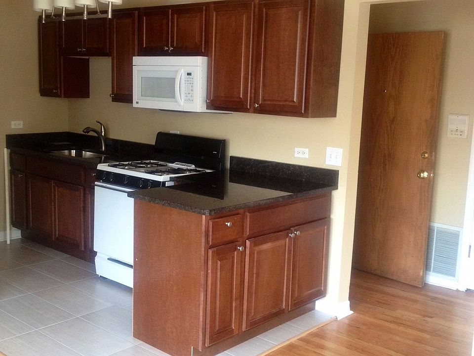 1st image of 4623 N Western Ave #1F