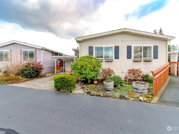 10518 60th Street Ct E, Puyallup, WA 98372