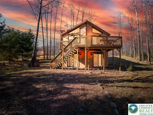 162 Acorn Ln, Kunkletown, PA 18058