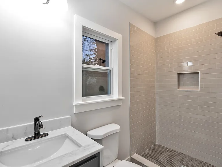 514 Drake Ave — Photo 20