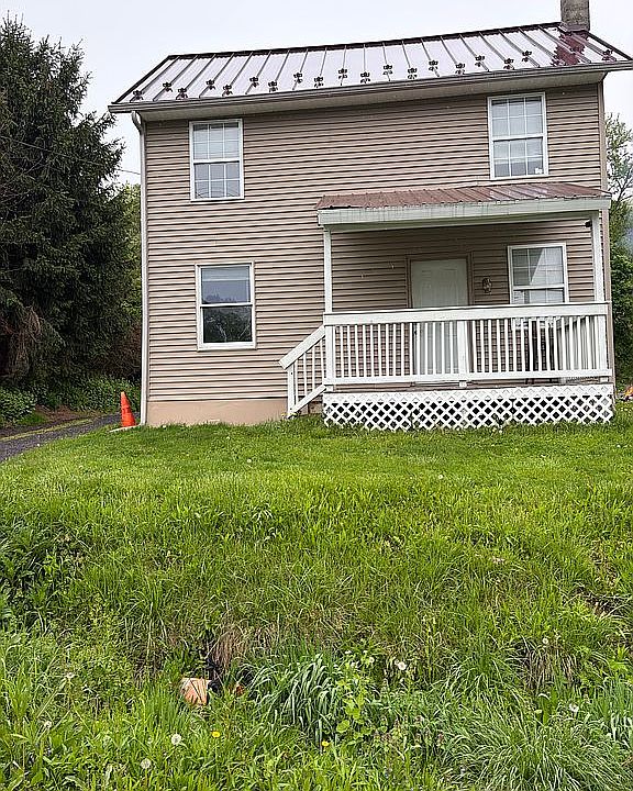 1st image of 204 Back St