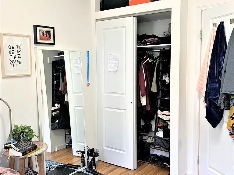 525 E 5th St #1R — Photo 8