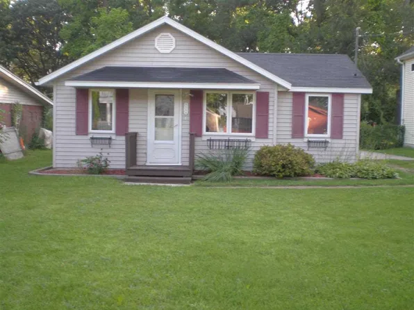 3114 Sunnyside St, Stoughton, WI 53589