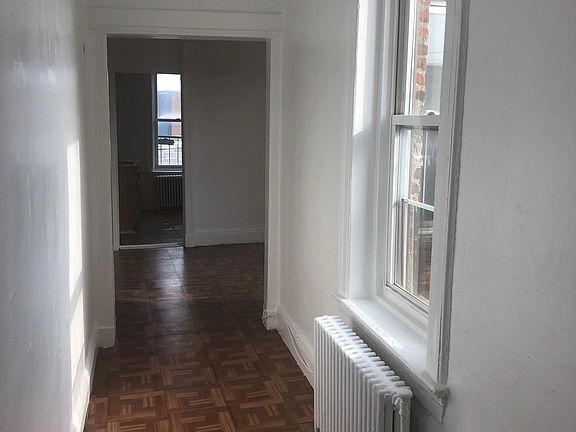 3rd image of 62 Vroom St APT 8