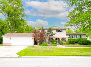 509 Michael Mnr, Glenview, IL 60025