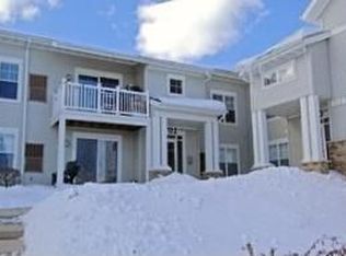 702 Herndon Dr APT 101, Madison, WI 53718