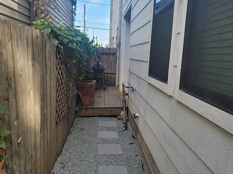 1413 Holly St #A — Photo 36