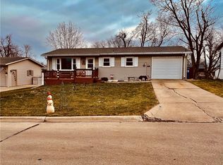 1206 Glenwood Ter, Marshalltown, IA 50158