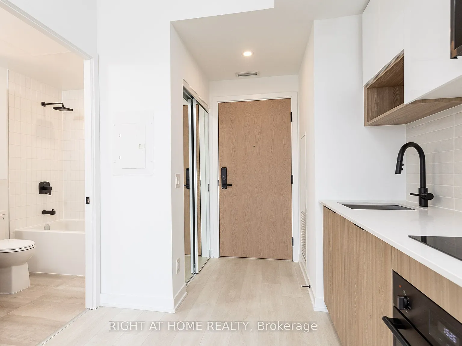1 bed, $2,100 — Photo 2