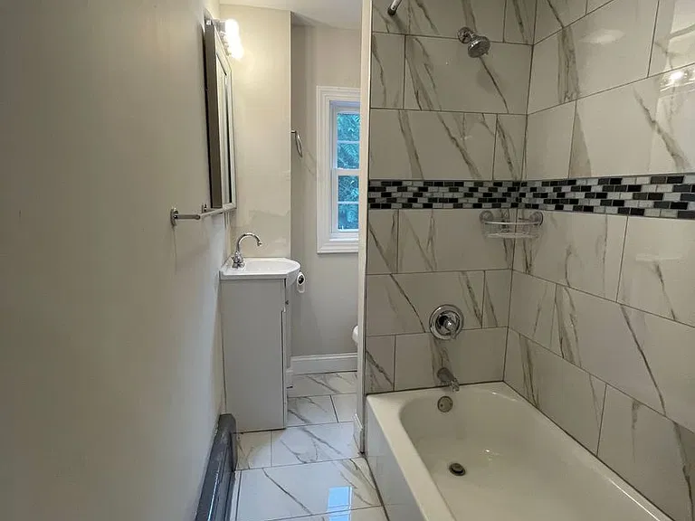 1127 Walnut St — Photo 13