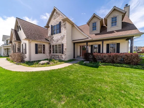 1220 Greystone DRIVE, Plymouth, WI 53073