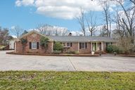 Crestlin Dr-001.jpg