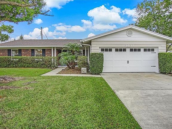 2nd image of 3231 Lowndes Dr