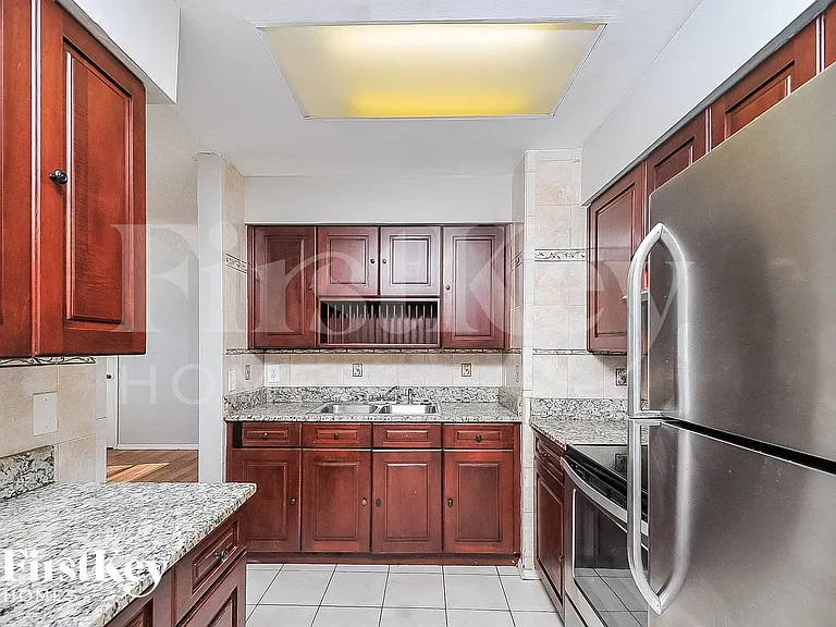 4402 S Lanier Dr — Photo 3
