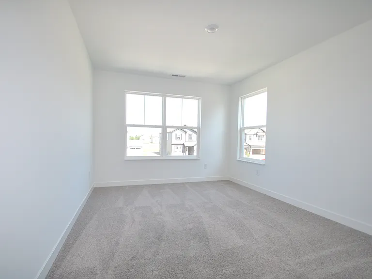 8578 Georgina St — Photo 10