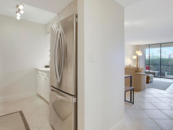 5th image of 755 Dotterel Rd APT 1101