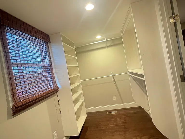 133 Brooks Rd — Photo 13