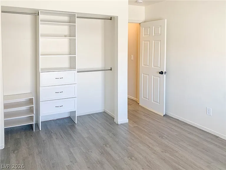 405 Europa Way — Photo 15