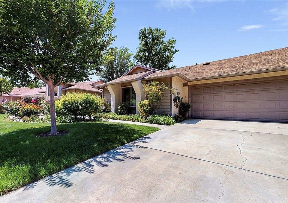 1st image of 26259 Rainbow Glen Dr