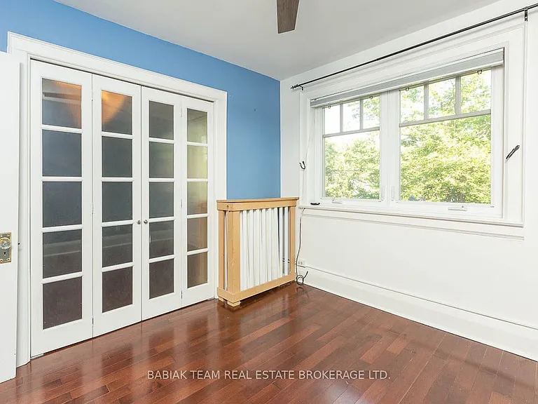 94 Woodside Ave — Photo 12