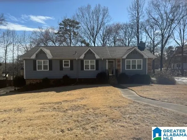 619 Ashwood Ln, Trussville, AL 35173