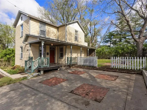 810 W 16th St, Kansas City, MO 64108