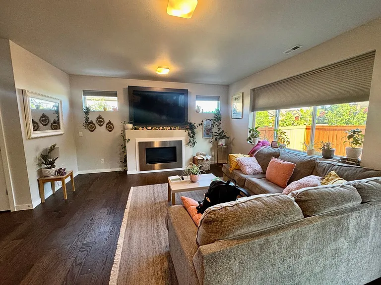 3424 159th Ln SW — Photo 2