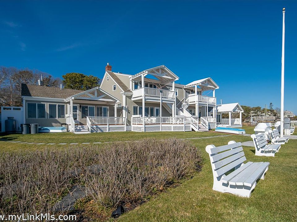 47 E Chop Dr, Oak Bluffs, MA 02557 | MLS #40789 | Zillow