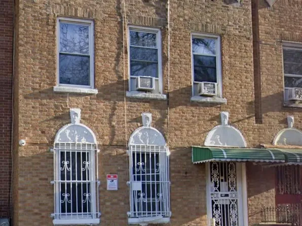 725 54th Street, Brooklyn, NY 11220